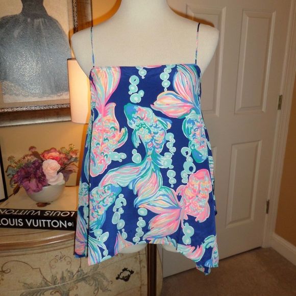 Lilly Pulitzer Tops - Lilly Pulitzer Kimi Silk Blouse Top Shirt Going Coastal Handkerchief Hem SMALL